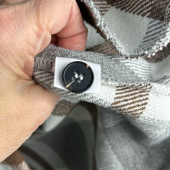 Woman’s Medium Shacket Jacket Coats Long Sleeve Plaid Lapel Button Down - Picture 8 of 9